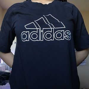 BLACK ADIDAS T-SHIRT